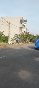 đất đang đợi chủ đến, trường lưu quận 9,