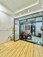 bán nr cmt8 mới vô ở ngay 32m2 2 tầng nhỉnh 4 tỷ.