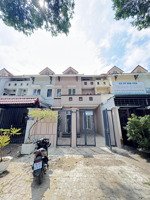 bán nhà liền kề kdc nam long 1 cái răng cần thơ đối diện quán trâu mộc giá 8.5 tỷ