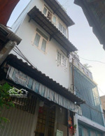 chủ đi định cư nước ngoài cần bán gấp nhà phù đổng thiên vương trung tâm quận 5 giá 6,98 tỷ.