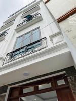 cho thuê nguyên căn mới huỳnh thúc kháng 50m² * 6 tầng, vị trí kinh doanh, vp, thông sàn. giá 15tr