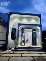 Vợ chồng trẻ cần bán lại căn nhà cấp 4 nhỏ xinh ở cuối đường Huỳnh Văn Nghệ nối dài