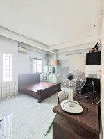 ttq7 - bán nhà lê văn lương cạnh lotte mart q7 4 tầng xe hơi đỗ cửa 8 phòng nhỉnh