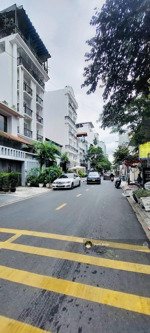 siêu tốt chỉ 180tr/m2 nhà 4 tầng hồ bơi mặt tiền ngay ga metro thảo điền|7.45x27.5m|pháp lý chuẩn