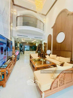 cầu giấy - phân lô - ô tô tránh đỗ - 115m2 chỉ 33,x tỷ - 2 thoáng nở hậu - trung kính - mạc thái tổ