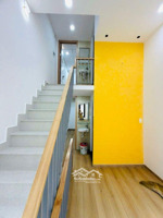 hiếm quận 10 $$ 4.79 tl
bán nhà thành thái dt:25 m2( 3.2 7.5)
khu trung tâm ngay gần ubnd