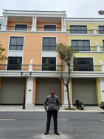 bán nhà siêu đẹp,cạnh ngay trường học,kinh doanh tốt