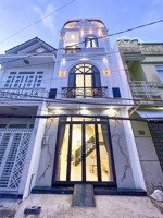 nhà 1 trệt 2 lầu mới hoàn thiện-lộ oto sổ hồng hoàn công , cách bệnh viện trung ương 150m