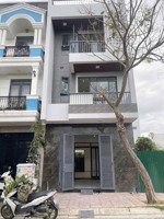 bán nhà khu hà quang 1 nhà đẹp hiếm có thích hợp chdv