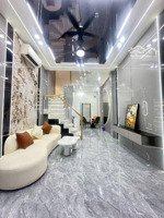 nhà 2 tầng hẻm xe tải thông, đường nguyễn duy cung, gò vâp, 36m2, giá 5.x tỉ