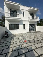 bán nhà 2 tầng đẹp giá tốt- dt: 147m2 giá 3tỷ