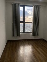 chính chủ cần bán căn hộ bcons sala, 2wc, giá 1.75 tỷ (bao thuế phí), nội thất cơ bản, đã có sổ