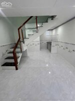 Nhà mới gần trường mầm non Song khuê 850 triệu , đường thông