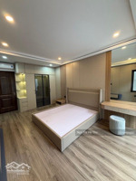 13.x tỷ siêu phẩm ngọc thuỵ 7 tầng thang máy lô góc full nội thất nhà mới cứng