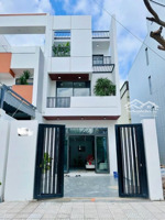 nhà mới đón tết , bán nhà mặt phố 3 tầng mt cồn dầu , hoà xuân vị trí gần nguyễn phước lan cực đẹp