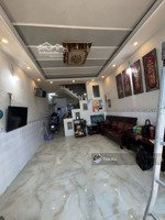 nhà 2 tầng phố tây hạ giá 800 triệu bán nhanh chỉ còn 6 tỷ 700tr , dt 62m ngang 4,2m đường rộng 3m