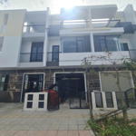 bán gấp nhà phố dự án the light vũng tàu, 1 trệt 2 lầu, hướng tây bắc. giá chỉ 6 tỷ ( bao phí)