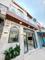 nhà mới đẹp ngang 5m 2 phòng ngủ sổ hồng riêng tặng hết nội thất