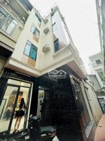 bán nhà dân sây 5 tầng chắc chắn gần cầu chương dương vài bước chân ra phố