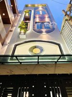 nhà mới full nội thất sát vách quận 1 chỉ việc dọn vali vào ở