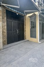 bán nhà 40m2 hẻm 4m thông thoáng - nhà đẹp ở ngay nhỉnh 5 tỷ .