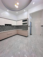 bán nhà hẻm cách mt 30m tân hương , q,tân phú dt; 4x4m 2 tầng sổ hồng riêng , công nhận đủ 16m2