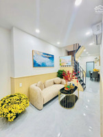 nhà quận 3 mới xây 3 tầng sân thượng, tương lai ra mặt tiền nguyễn thượng hiền giá 5.2 tỷ