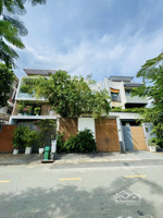 bán lô đất đường 49 tk21 hàng xóm toàn nhà đẹp giá tốt