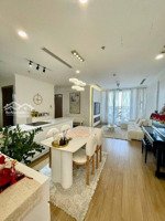 bán căn hộ tòa 671 hoàng hoa thám, ba đình, 90m2, 3 pn, 2 wc, sổ đỏ cc, full nội thất mới đẹp