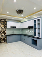 phạm văn bạch, q tân bình, 5 tầng, hxh, 45m2, nhỉnh 5 tỷ