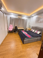 bán nhà đội cấn ba đình dt 30m x 5t x mt 4,7m giá 9,9 tỷ có thương lượng