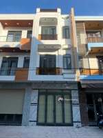 nhà phố 3 tầng vừa hoàn thiện gần vincom 550 p dĩ an giá bán: 5.95 tỷ tl hỗ trợ ngân hàng cho khách