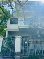 chính chủ kẹt tiền bán nhà phố lakeview city dt 6x16m 1 trệt 3 lầu hoàn thiện nội thất giá 17,5 tỷ