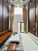 nhà 4 tầng mới ở ngay full nội thất đường tl 37 , phường thạnh lộc, q12,dt 72m( 5,7x13). hẻm 5m