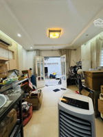 bán nhà quận 1 - hẻm 4,5m thông - 3 mặt hẻm không lộ giới - ngay bộ công an - chỉ 10 tỷ nhỉnh