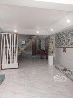 3 máy lạnh gần nhà ga t3 - etown - 3 tầng sân thượng gồm 3pn-3wc