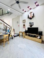 hiếm nhà phố 60m2, 3 tầng, kdc phân lô đồng bộ, đường ô tô, hoàn công, gần chợ đầu mối nông sản tđ