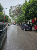 trung tâm ba đình lịch sử - ngõ thông ô tô tránh - vỉa hè rộng - thông tứ tung - sổ đỏ đẹp