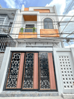 Nhà trệt lầu xây mới 3 phòng ngủ Full nội thất - Gần trường đại học Y Dược