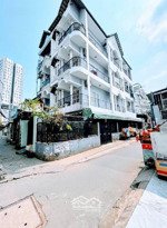 quận 7 - 8,8tỷ - căn góc 104m2 (5,5x19m), trệt + 3 lầu, 7 phòng, 7wc - 40m ra huỳnh tấn phát