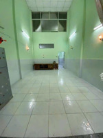 chủ cần bán gấp nhà hxh đường hà huy giáp q. 12. dt: 4x20m=4,5tỷ. ngay khu dl bến xưa