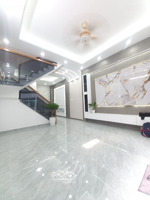 bán nhà q.12 nguyễn thị kiểu, dt 4.2x10m 1 trệt 1 lầu 2pn, sổ chung giá 2.28 tỷ tân thới hiệp