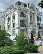 biệt thự giảm 5 tỷ, 11 đặng như mai q2, 15m x 20m = 300m². giá thương lượng, thuê 150 tr