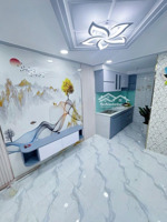 nhà đẹp đon tết nguyễn tri phương sát đh kinh tế nhà 5 tâng với 3pn+ st