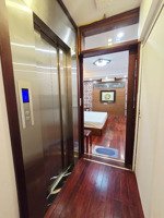 nhà phố trung tâm ba đình 60m2 7 tầng thang máy ở hoặc kinh doanh cách 1 nhà ra phố ô tô vào nhà