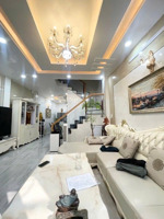 đường xe hơi 6m thông, cạnh 3 tháng 2 - nhà 4 tầng - hạ 500tr - dt: ngang 5,3x11 - chỉ 9 tỷ