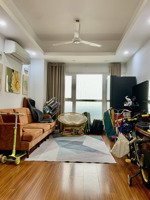 chính chủ cần bán căn 2 phòng ngủ 2 vệ sinh