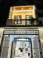 3 phòng ngủ- diện tích tốt- hẻm thông thoáng- vị trí trung tâm- tiện qua sân bay- phú nhuận