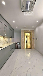 bán căn nhà quận thanh xuân dt 39m2, 6 tầng, thang máy, full nội thất, giá 10.7 tỷ