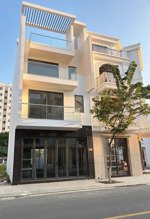 (hàng hiếm có) bán căn nhà ngang 6m, kề góc đường a2 và b4 khu đô thị vcn phước long 2 nha trang